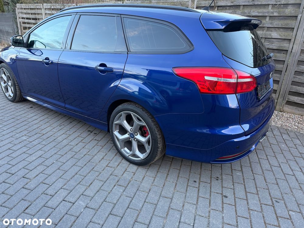 Ford Focus ST - 24