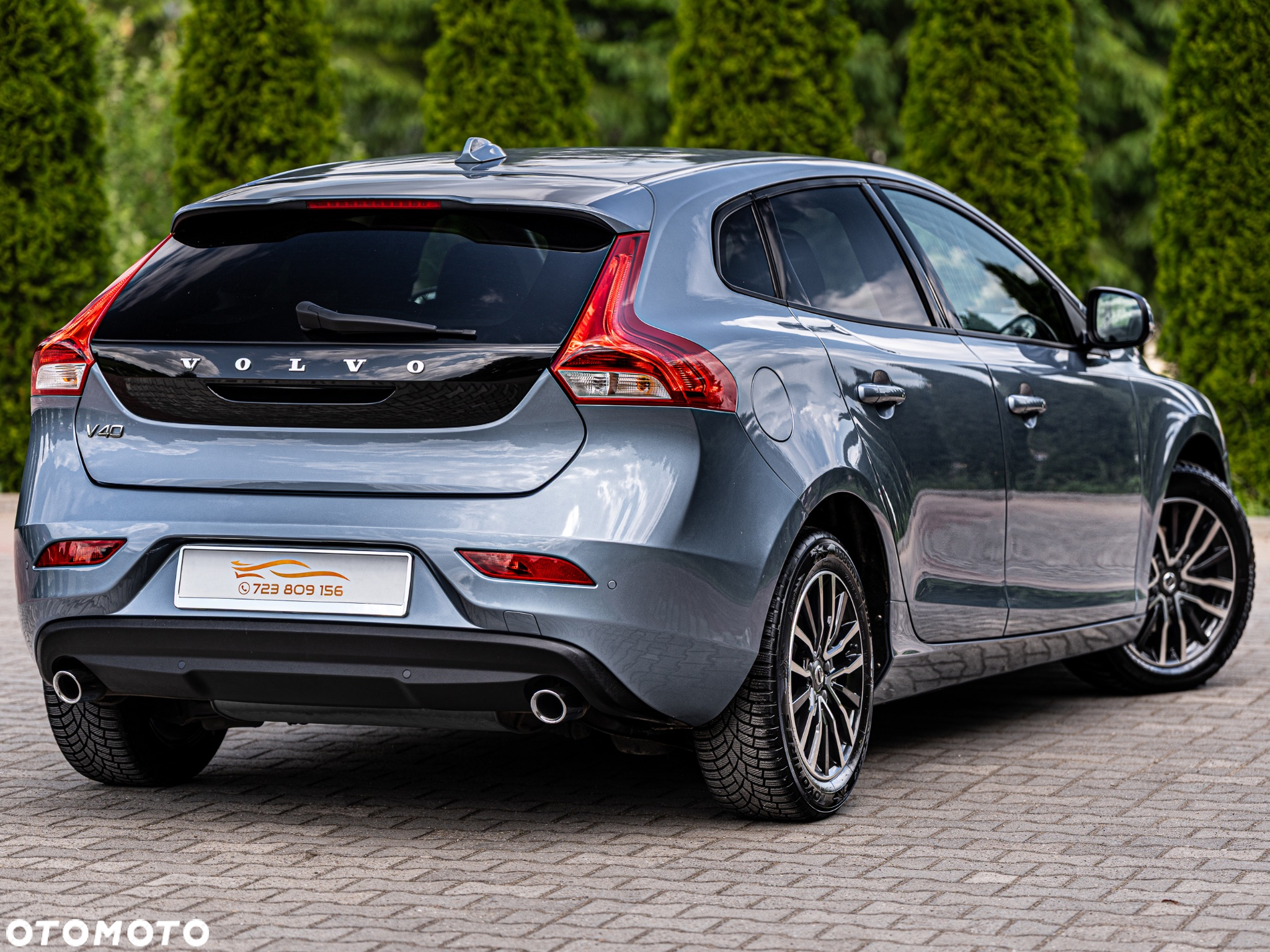 Volvo V40 D2 Drive-E Momentum - 4