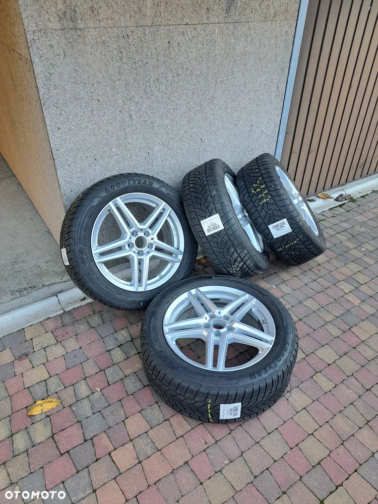 Volvo XC 40 T3 R-Design - 25