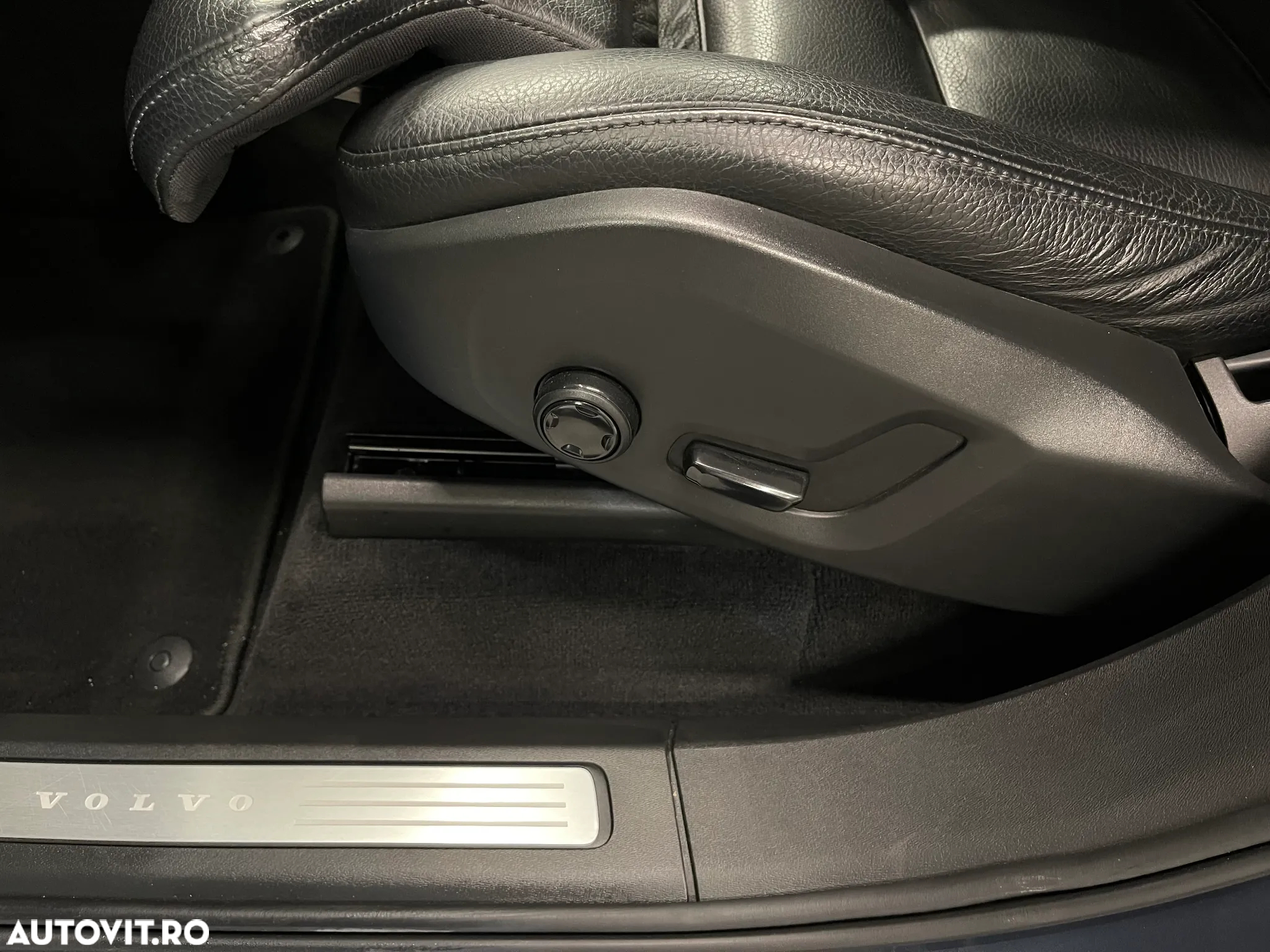 Volvo XC 90 B5 MHEV AWD 7 locuri Inscription - 26