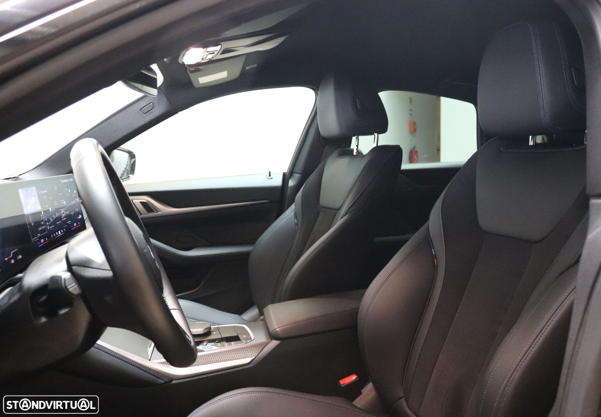 BMW i4 eDrive35 Pack Desportivo M - 23