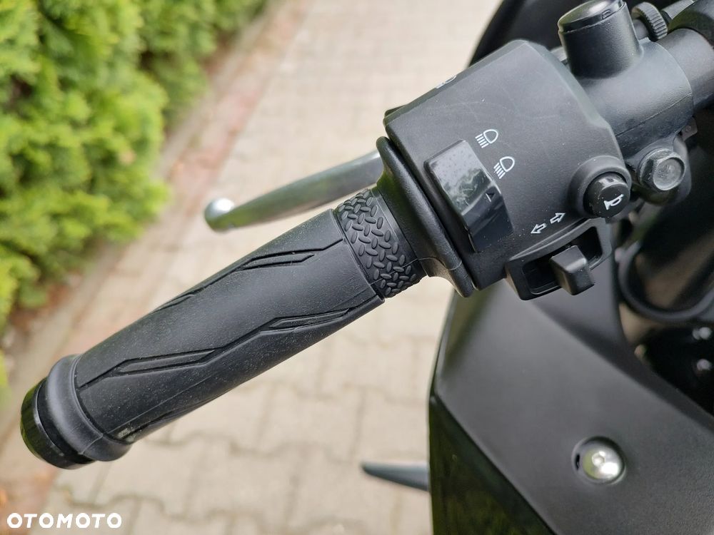 Yamaha R3 - 12