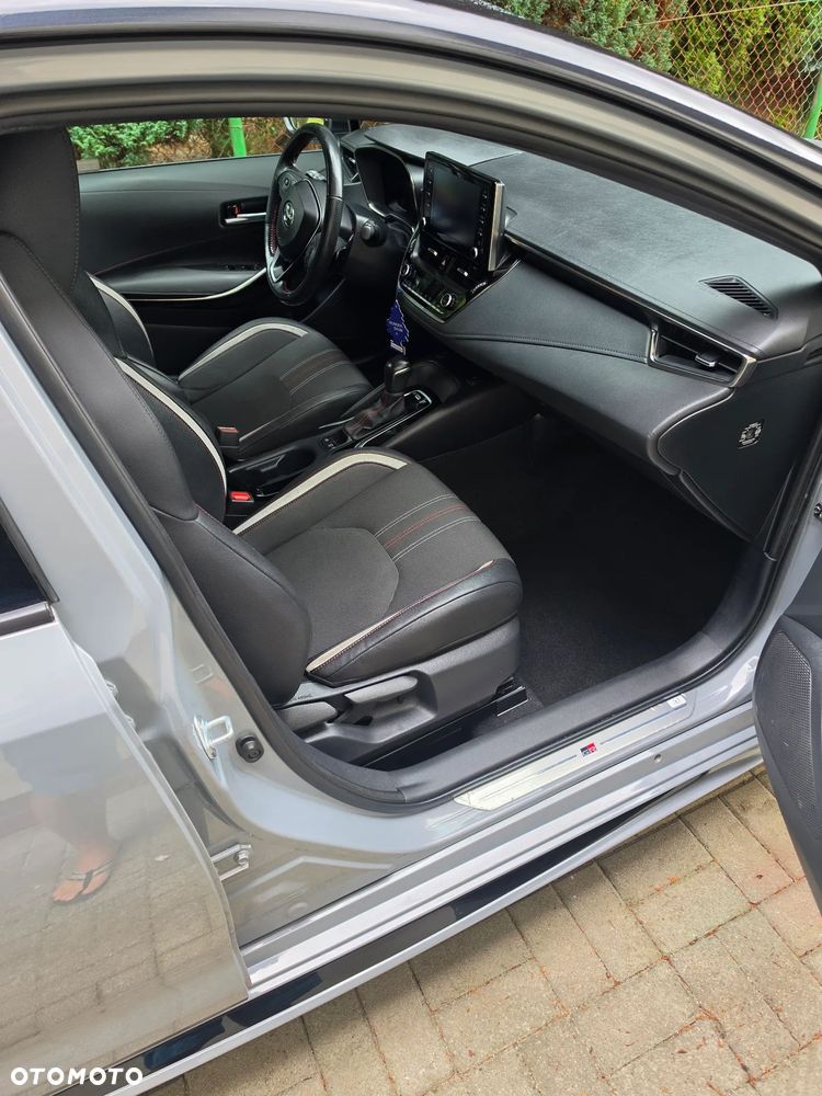 Toyota Corolla 2.0 Hybrid GR Sport - 18