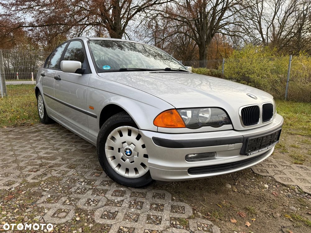 BMW Seria 3 316i - 1