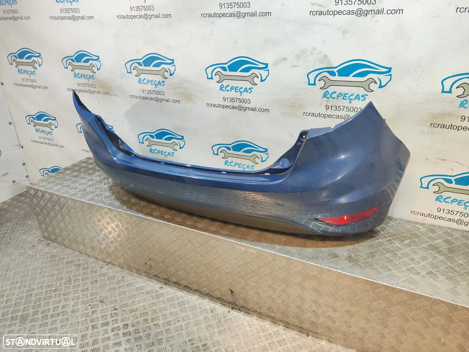 Parachoques Traseiro Original Ford Fiesta MK6 8A6117K823 2008 –  2017 - 4