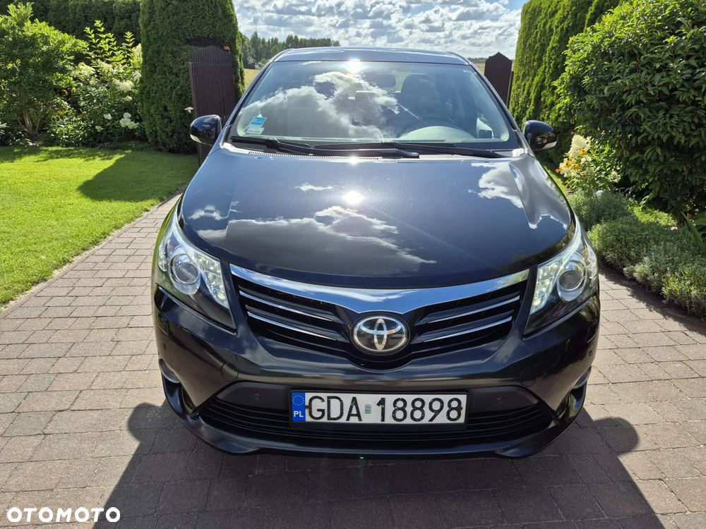 Toyota Avensis 2.2 D-4D Prestige - 11