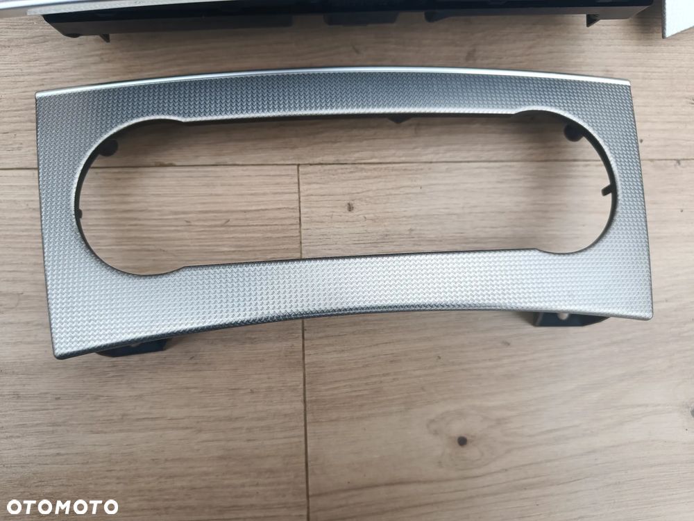 MERCEDES W209 CLK LISTWY DEKORY DEKOR LISTWA KONSOLI AVANTGARDE EU - 2