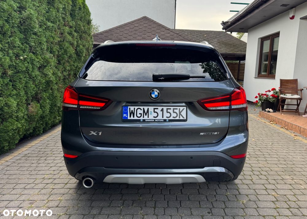 BMW X1 sDrive18i - 5