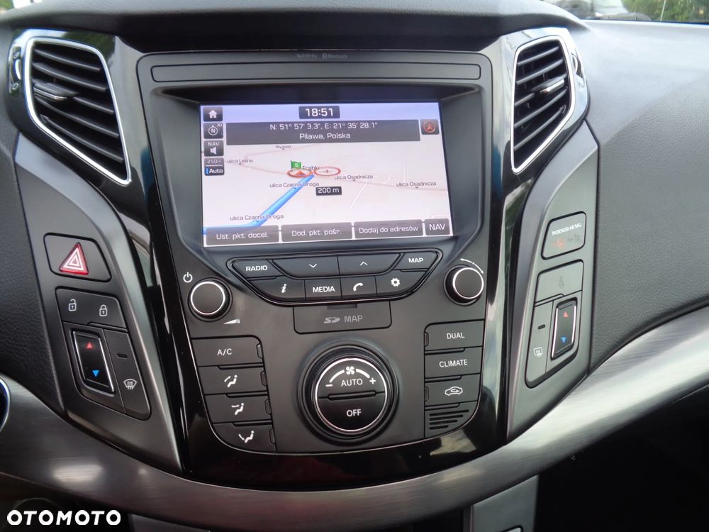 Hyundai i40 Kombi 1.7 CRDi DCT Premium - 11