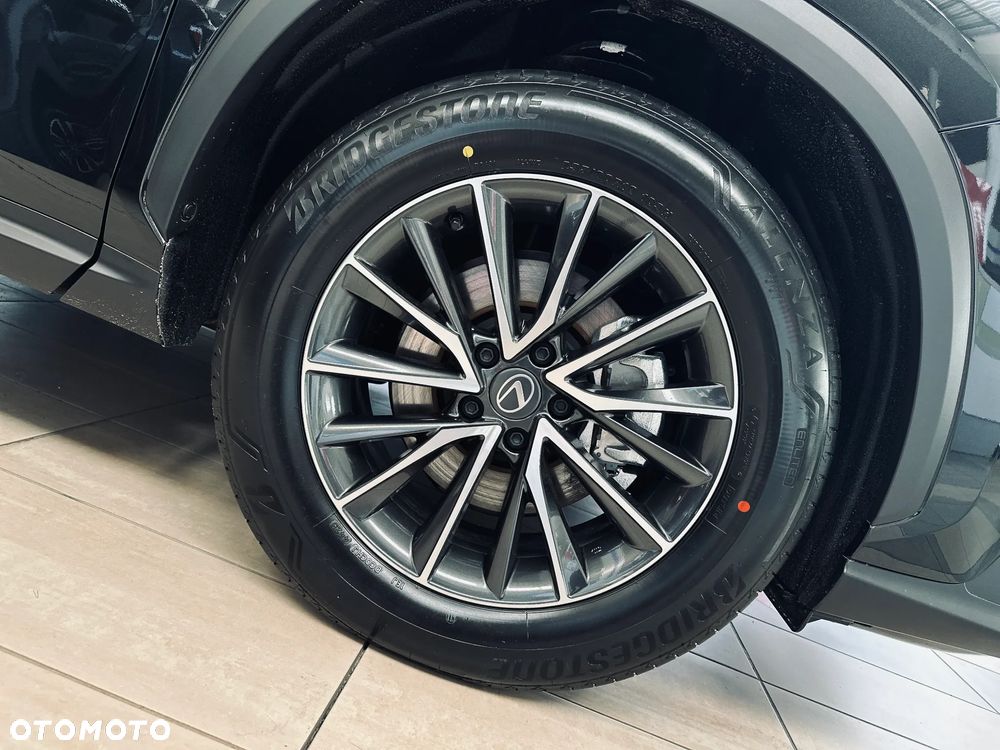 Lexus NX 350h Prestige 2WD - 8