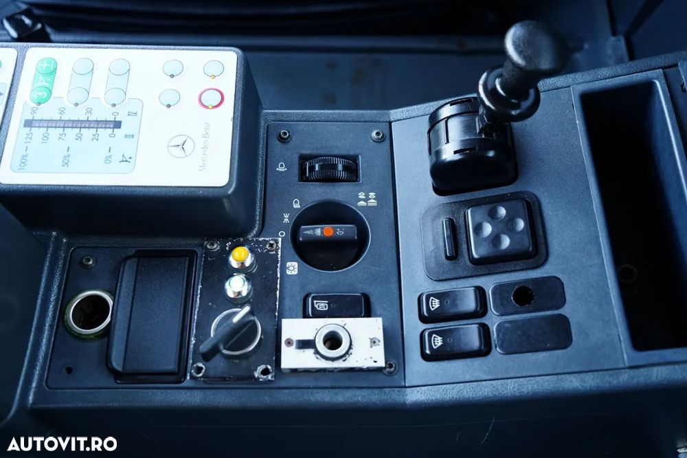 Mercedes-Benz UNIMOG U300 / 4X4 / BASCUNĂTOR 3 LATE / PLUG / MUNICIPAL / CUPLĂRI HIDRAULICE / EPS + AMBREIAJ - 33