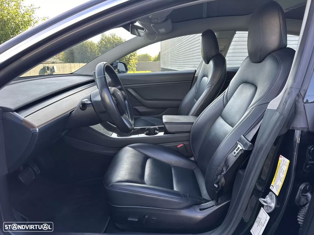 Tesla Model 3 - 42