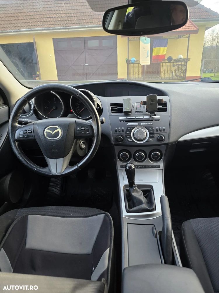 Mazda 3 - 4