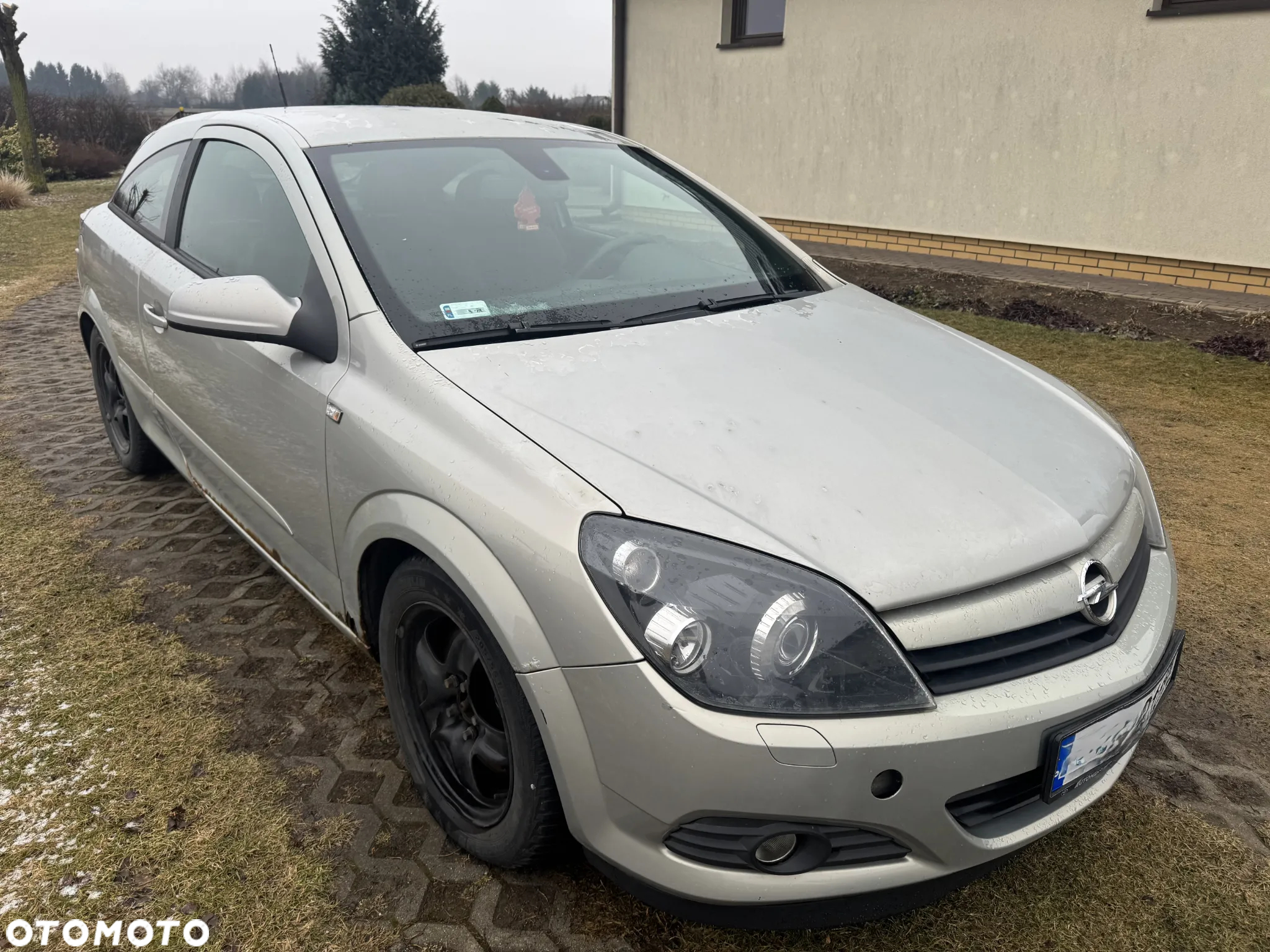 Opel Astra GTC 2.0 Turbo Sport - 4