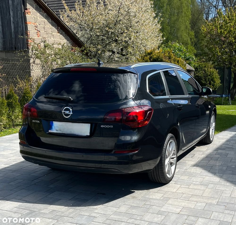 Opel Astra 1.7 CDTI DPF ecoFLEX TourerStart/Stop 105g Sport - 2