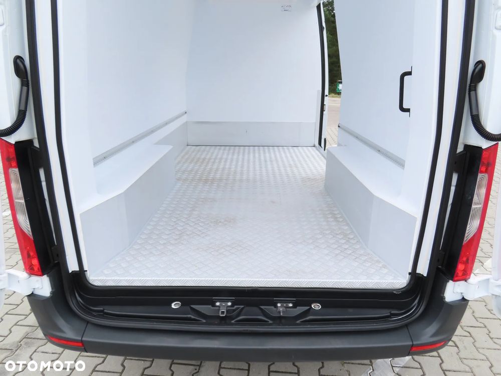 Mercedes-Benz Sprinter 316 CDI 2.2 CDI 163 KM 7G-TRONIC PLUS AUTOMAT Kerstner* Chłodnia -20*C 3168 mm Dł. Furgon Blaszak, Wysoki Dach, Rozstaw Osi 3665 mm Kg Ładowność 1349 Kg Stan Jak Nowy Gotowy Polecam - 18