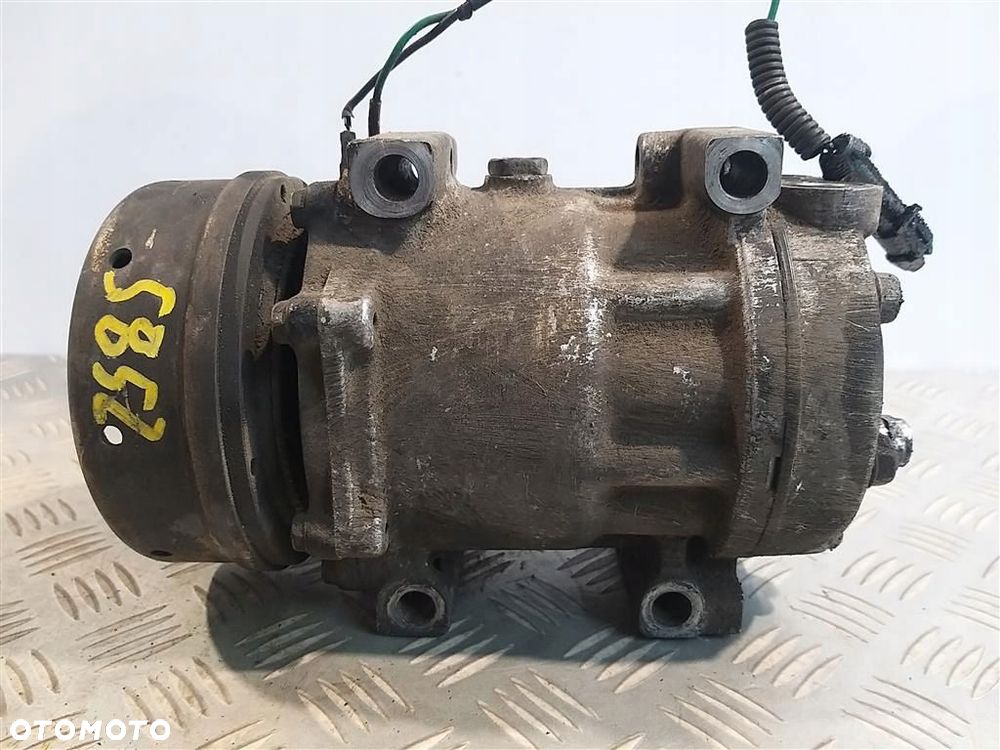 Sprężarka klimatyzacji Chrysler Voyager III 1995-2000 2,5 TD 1 PIN - 2