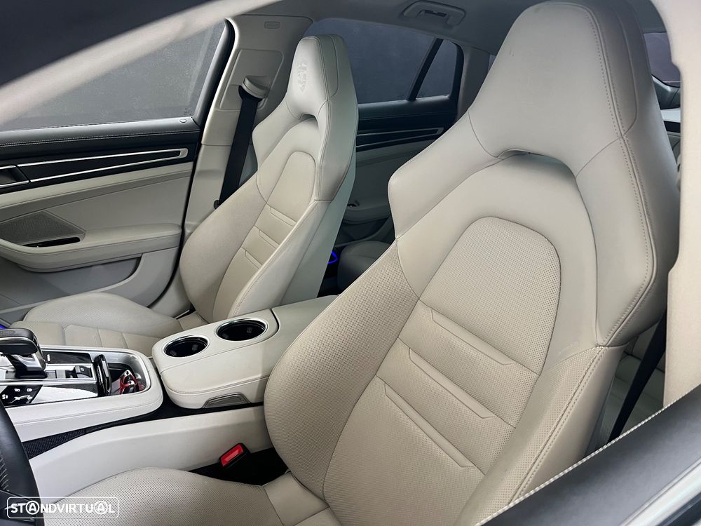 Porsche Panamera 4 E-Hybrid Platinum Edition - 7