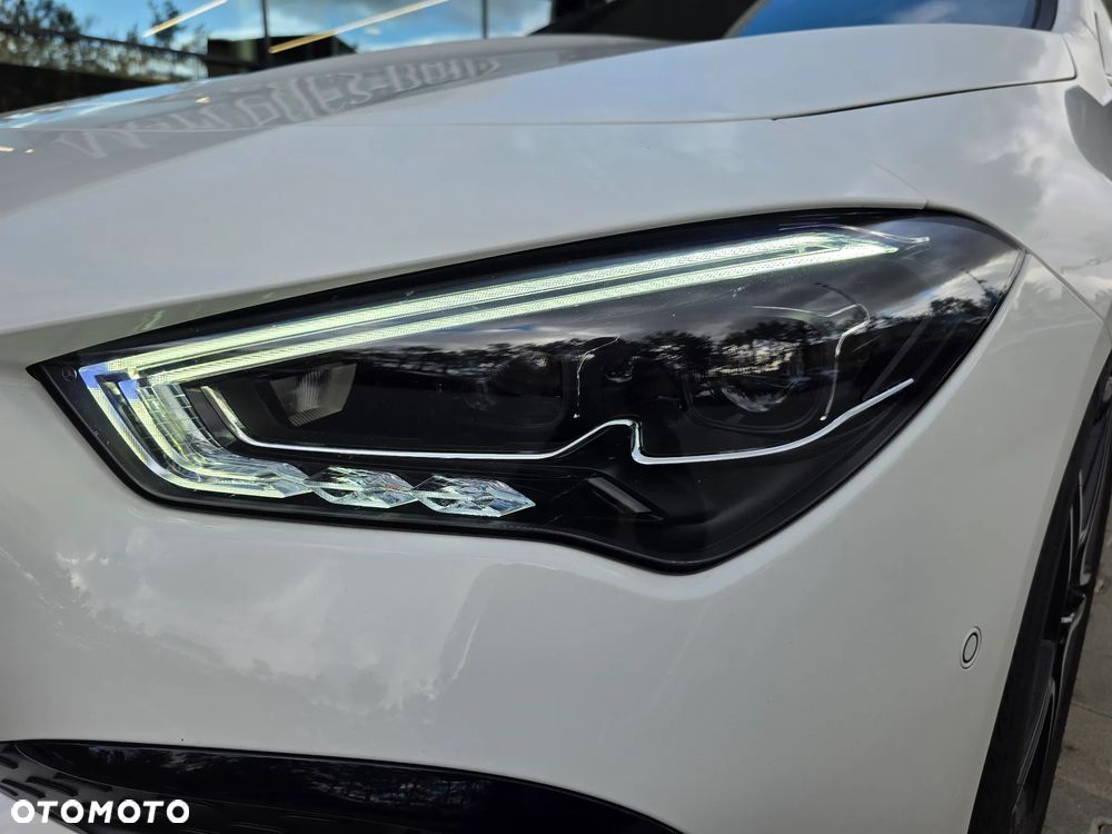 Mercedes-Benz CLA 200 mHEV AMG Line 7G-DCT - 15