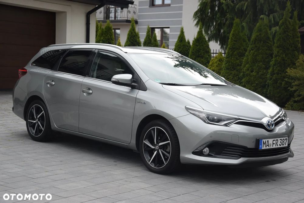 Toyota Auris - 2