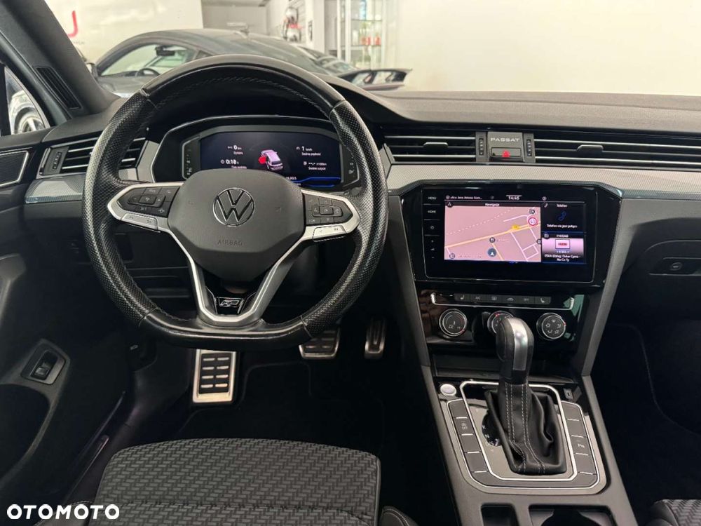 Volkswagen Passat - 27