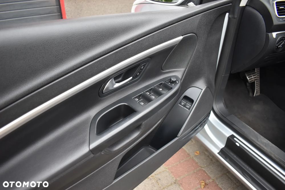 Volkswagen Eos - 12