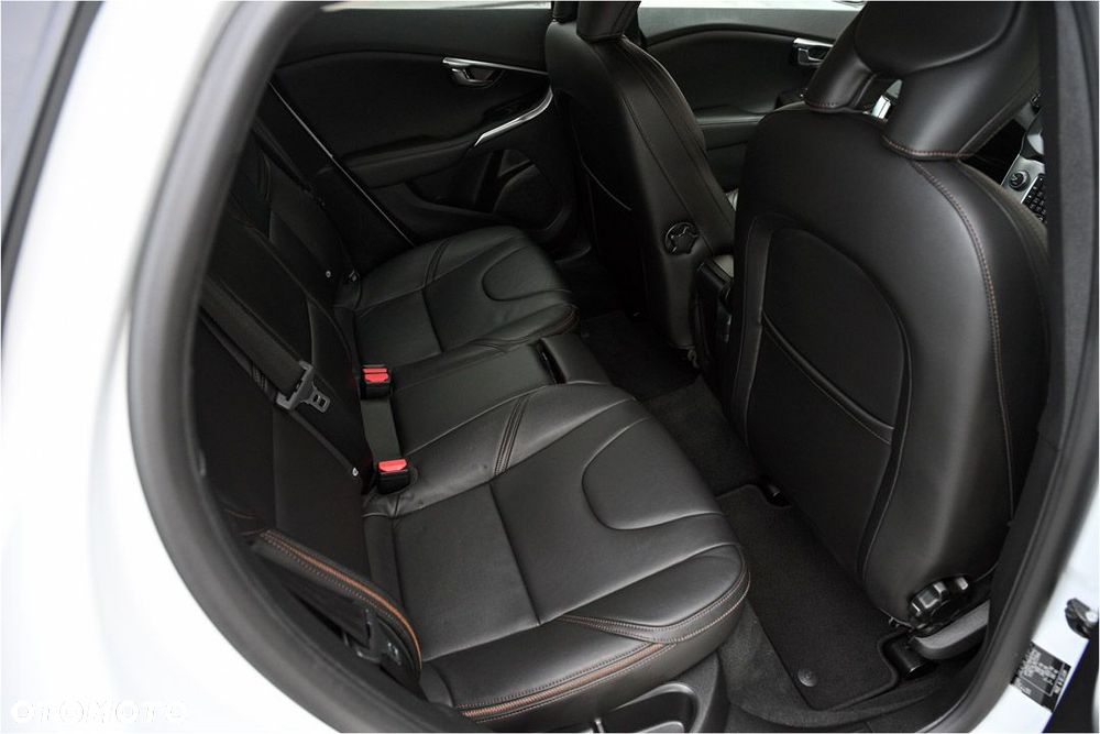 Volvo V40 Cross Country D3 Geartronic - 8