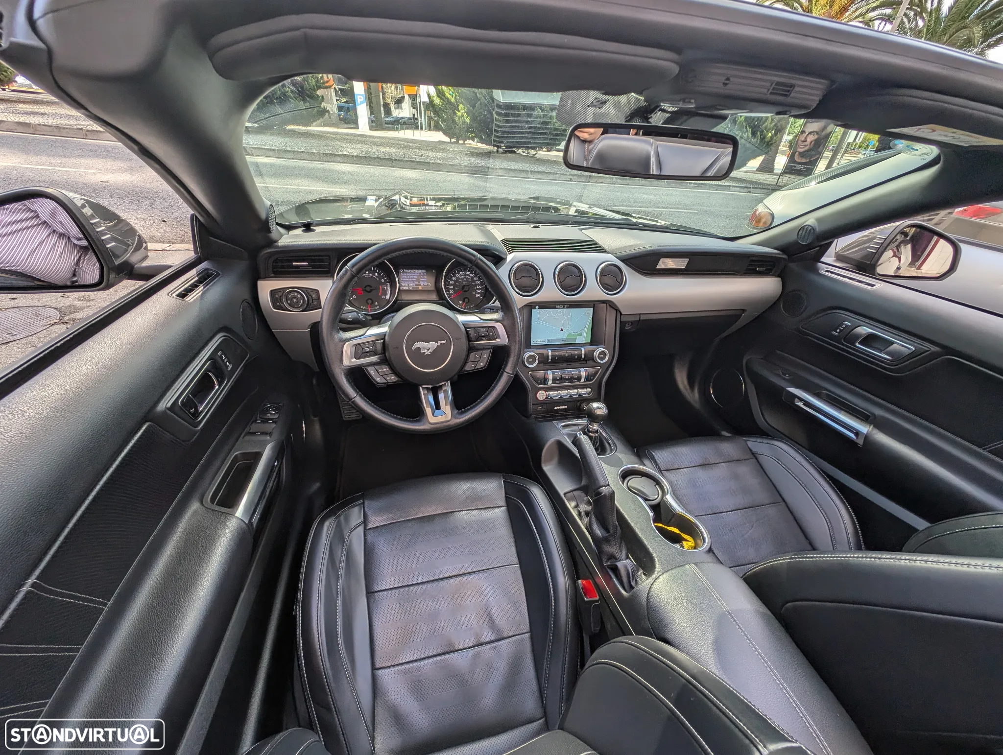 Ford Mustang Cabrio 2.3 Eco Boost - 11