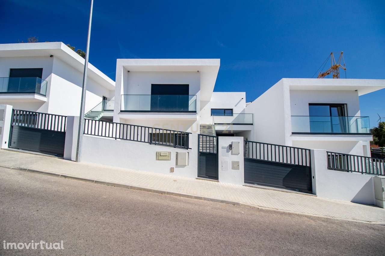 Moradia T3  em Torres Vedras: Pronta para Morar! - Grande imagem: 3/60