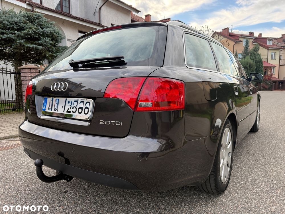Audi A4 Avant - 11