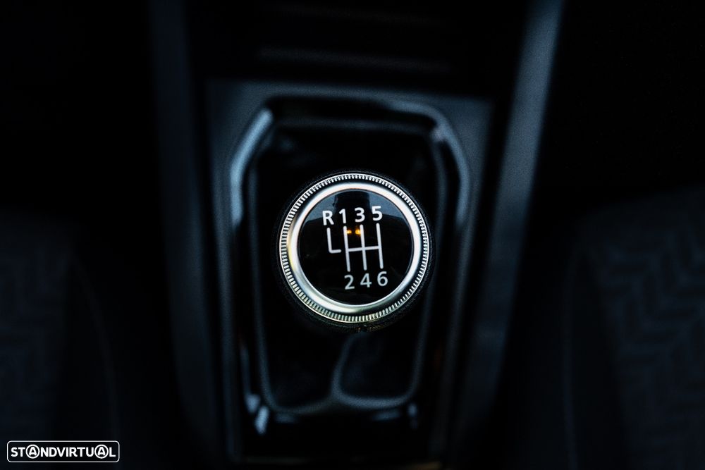 Renault Clio 1.0 TCe Limited Bi-Fuel - 39