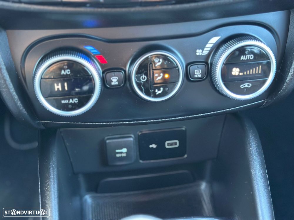 Fiat Tipo Cross 1.0 GSE T3 - 24