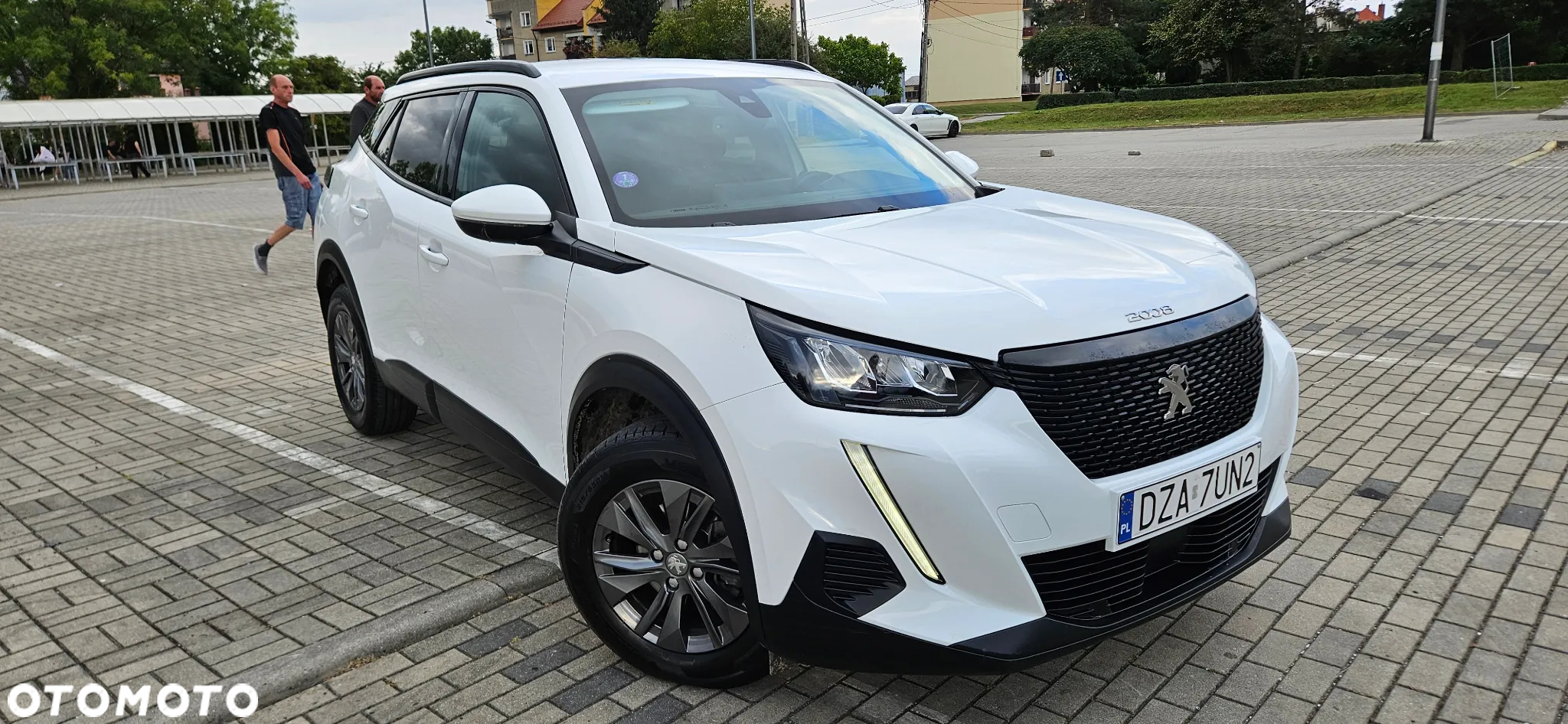 Peugeot 2008 PureTech 100 Allure - 3
