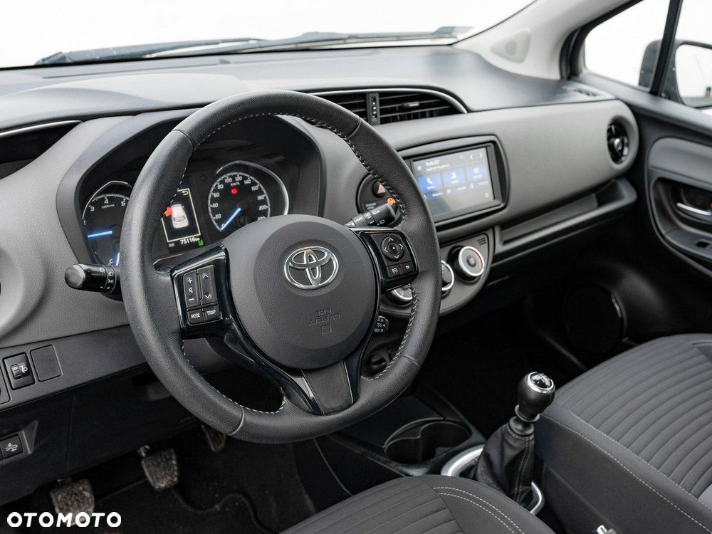 Toyota Yaris 1.5 Premium - 7