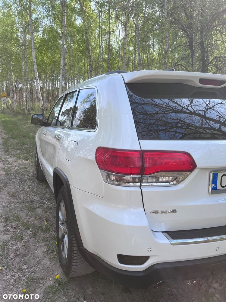 Jeep Grand Cherokee - 17