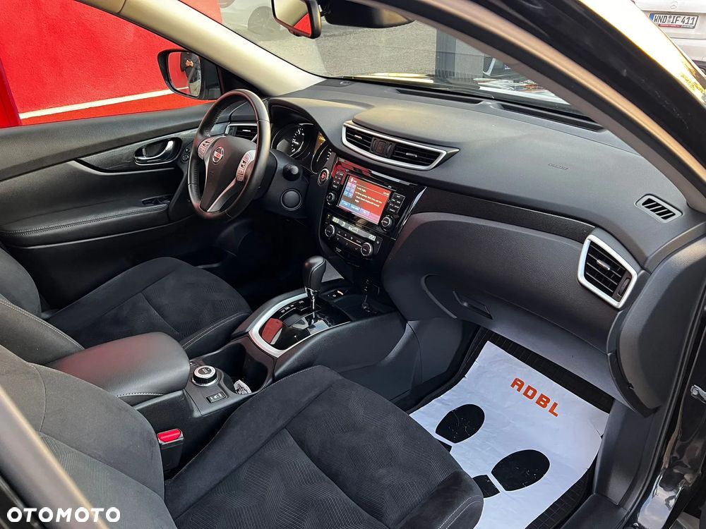 Nissan X-Trail 2.0 dCi Tekna Xtronic 4WD - 24