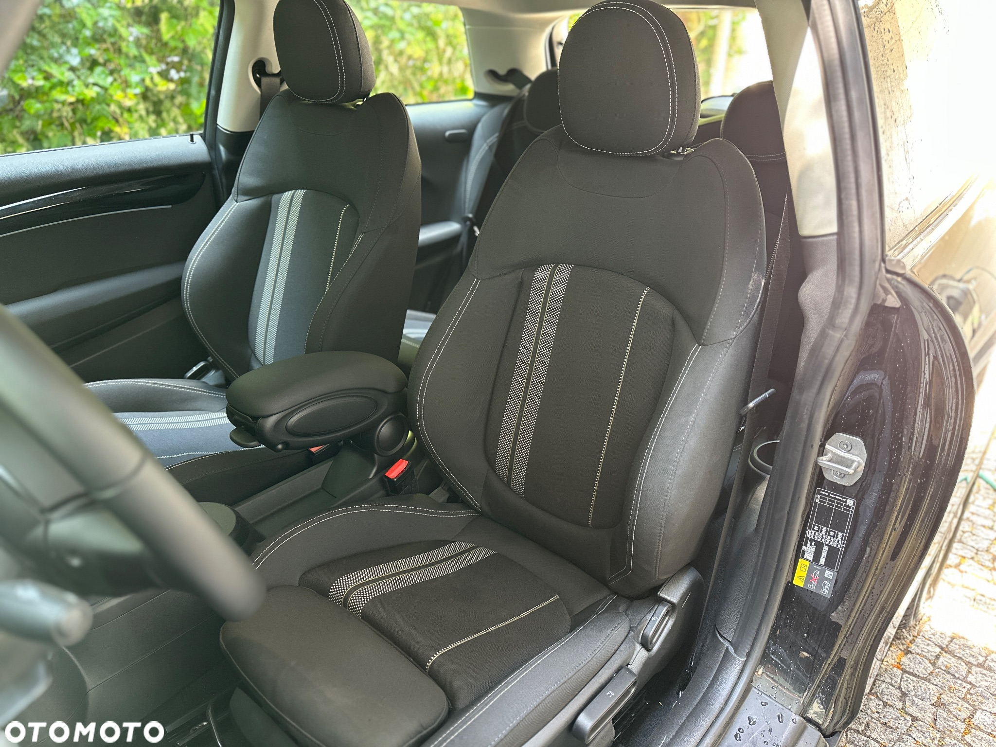 MINI Cooper SE Essential Trim - 13
