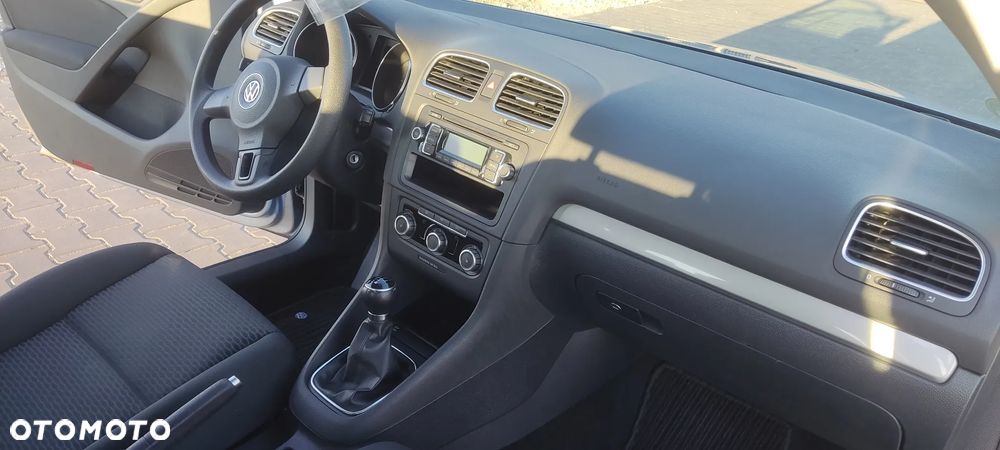 Volkswagen Golf 1.6 Team - 11