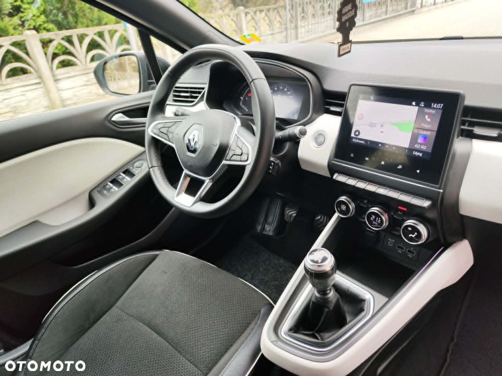 Renault Clio TCe 100 EXPERIENCE - 22