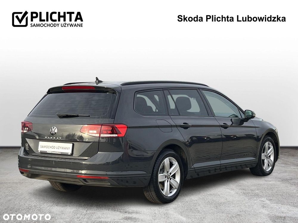 Volkswagen Passat - 5