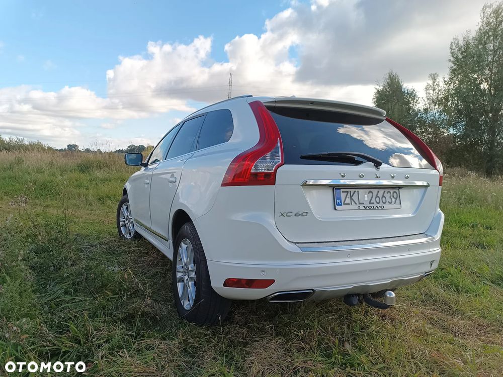 Volvo XC 60 D4 Geartronic Summum - 3