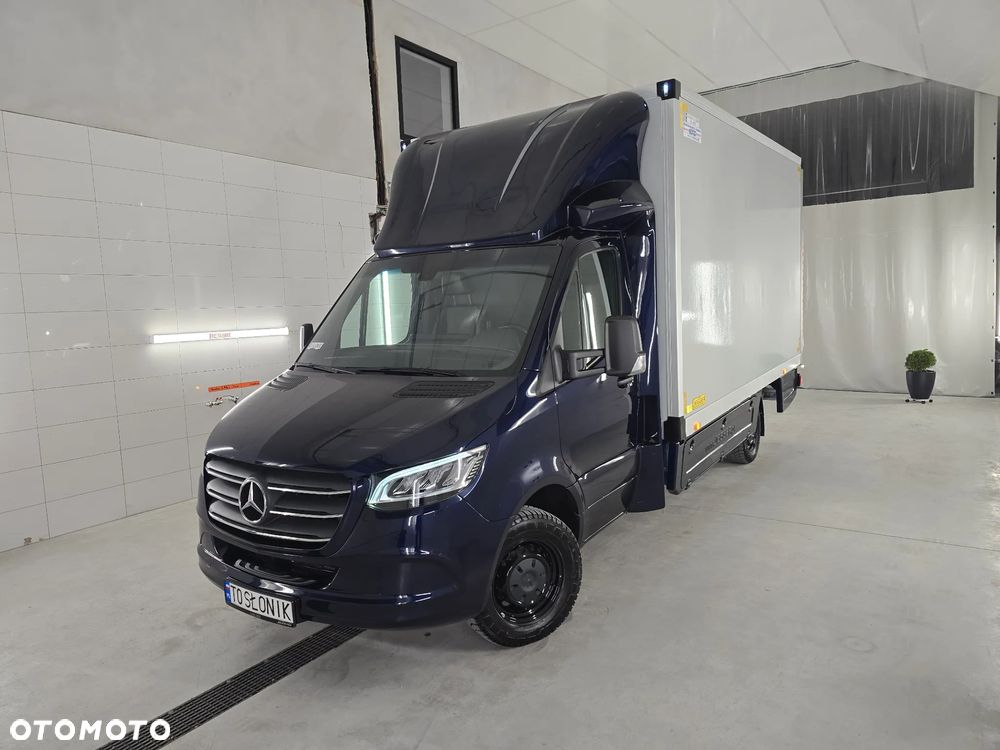 Mercedes-Benz SPRINTER 319 3.0 CDI KONTENER 4,28cmDługi 2,29cmSzero 2,24cmWysok + WINDA 750Kg 42Tyś km SERWIS DO OSTATNIEGO Km ASO MERCEDES-BENZ SALON PL STAN NOWY NOWY NOWY FABRYCZNA GWARANCJA - 7