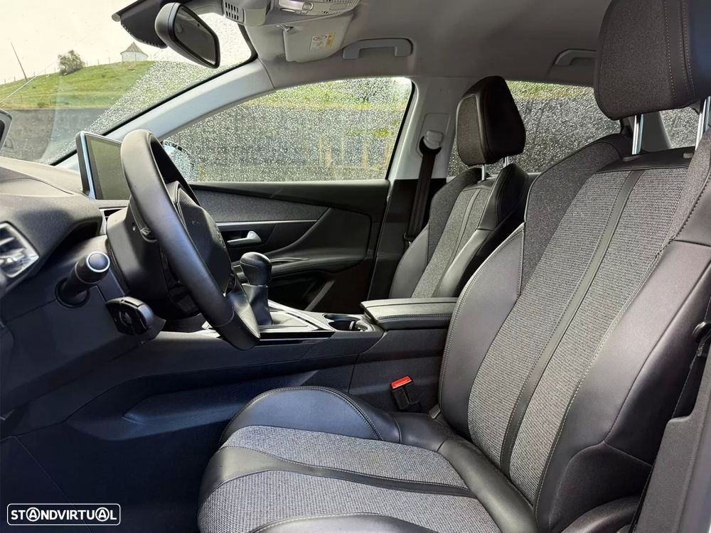 Peugeot 3008 1.2 PureTech Allure - 5