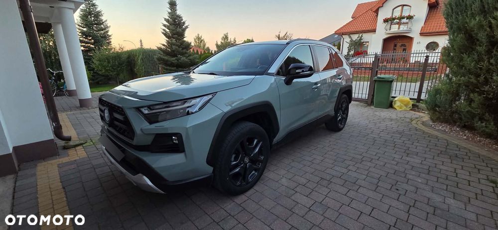 Toyota RAV4 - 4
