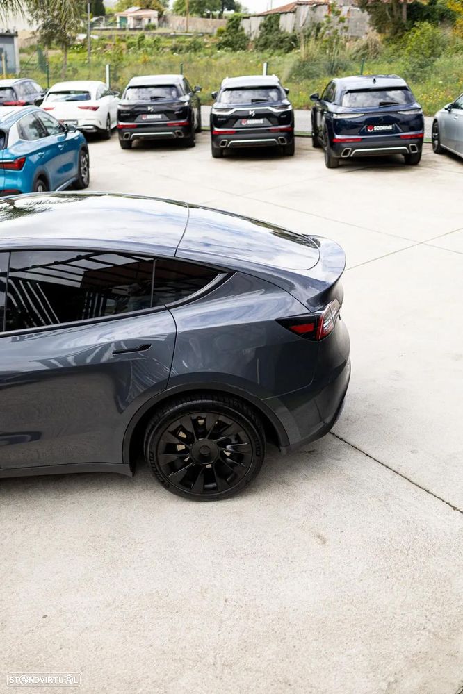 Tesla Model Y Long Range Tração Integral - 24
