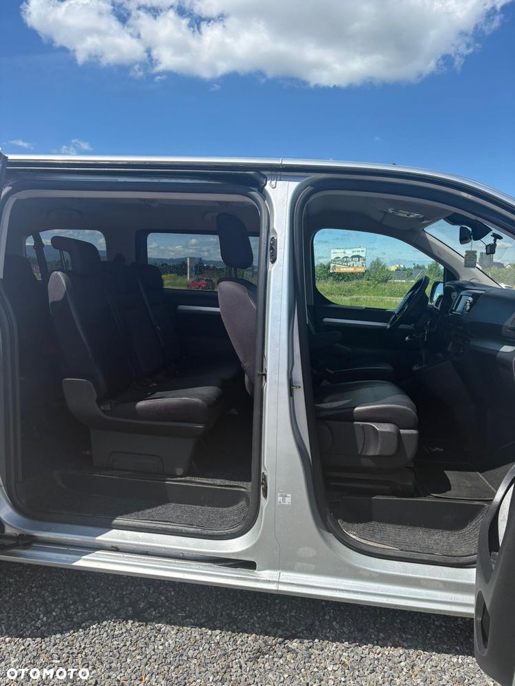 Peugeot Traveller - 6