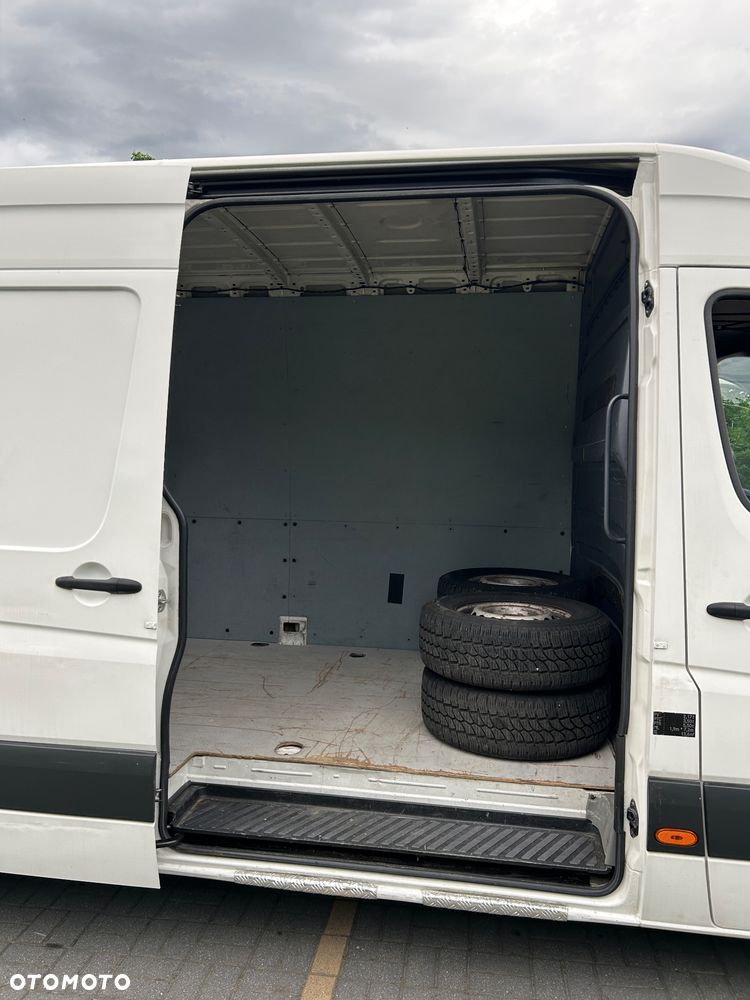 Volkswagen Crafter - 11