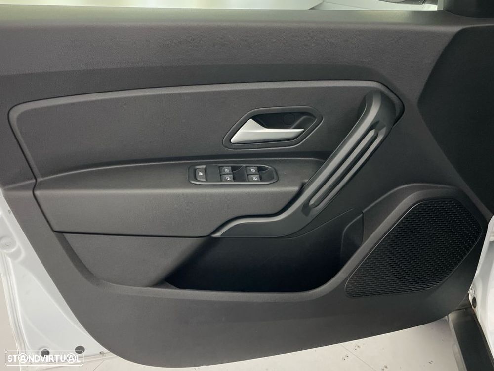 Dacia Duster 1.0 TCe ECO-G Expression Bi-Fuel — fotografia 17