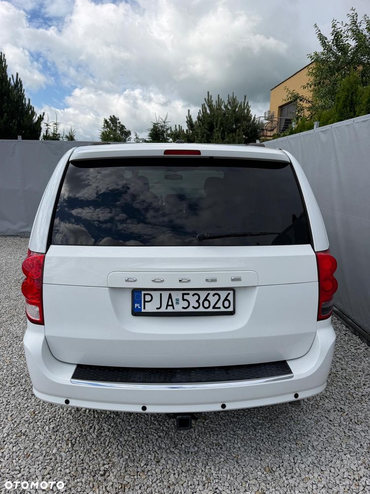 Dodge Caravan - 7