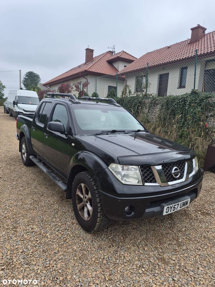 Nissan Navara 2.5 D Platinum - 2